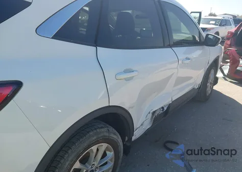 2021 Ford Escape Se z USA, uszkodzony, nr VIN 1FMCU9G6XMUA69661